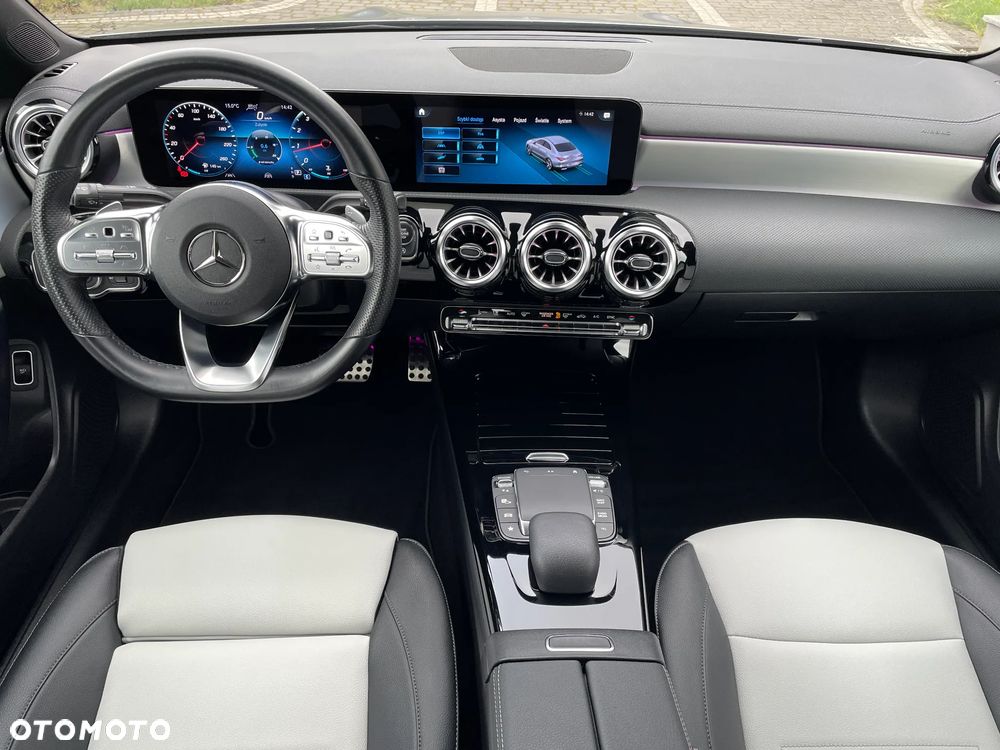 Mercedes-Benz CLA 200 AMG Line 7G-DCT - 23