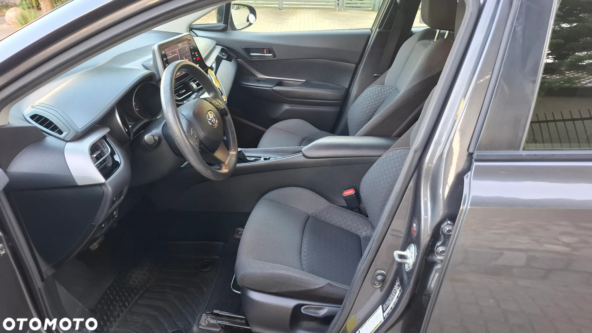 Toyota RAV4 - 9