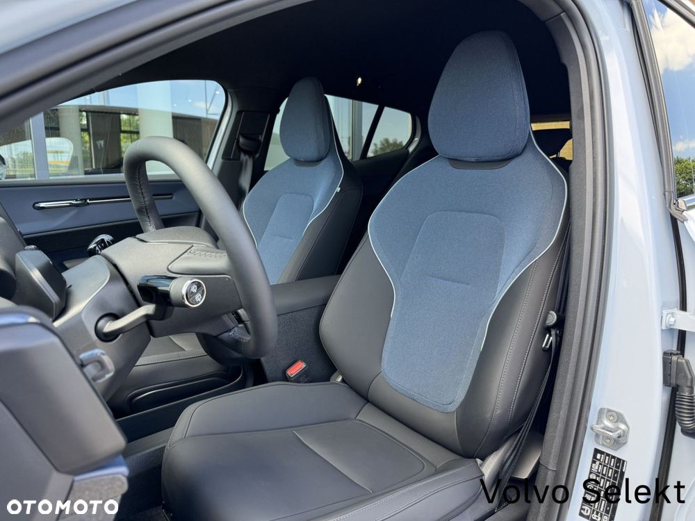 Volvo EX30 69kWh Twin Motor Plus - 11