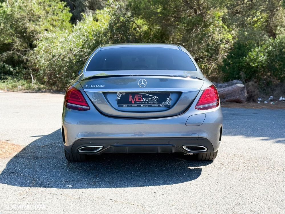 Mercedes-Benz C 300 de AMG Line - 13