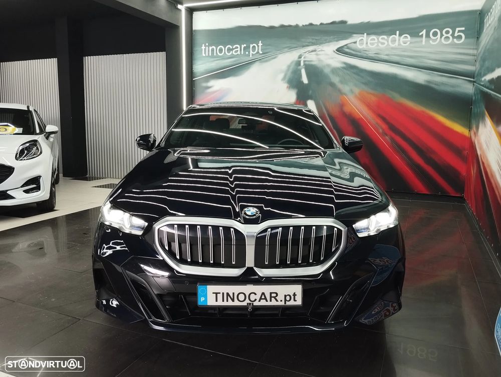 BMW 520 d Pack Desportivo M - 7