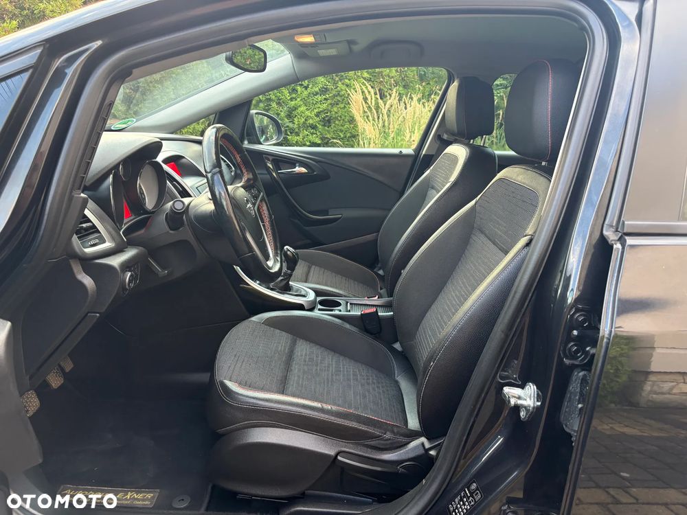 Opel Astra 1.4 Turbo Cosmo - 9