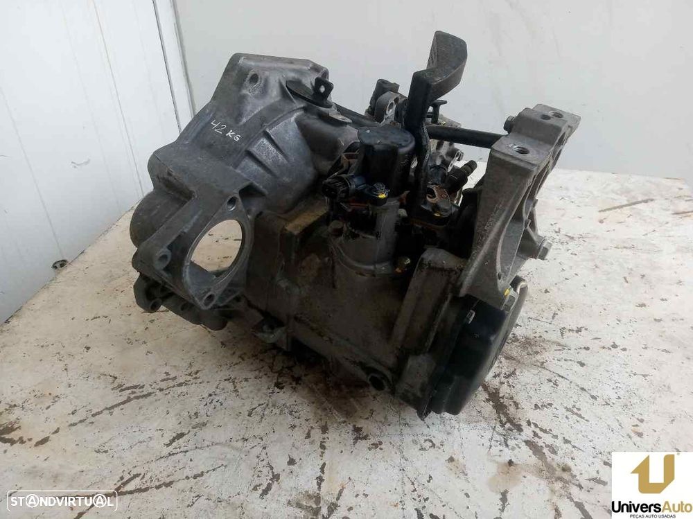 CAIXA VELOCIDADES VOLKSWAGEN GOLF IV -DQY - 1