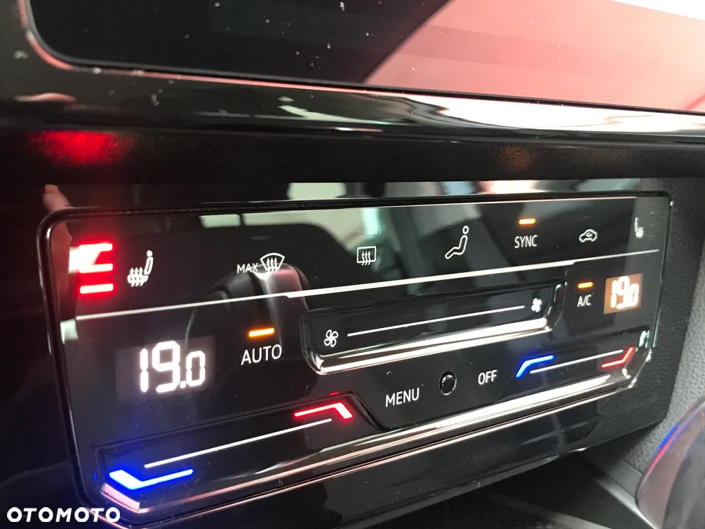 Volkswagen Passat 1.5 TSI EVO Business DSG - 18