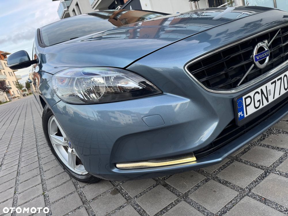 Volvo V40