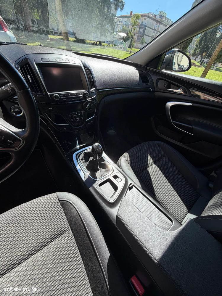 Opel Insignia Sports Tourer - 28