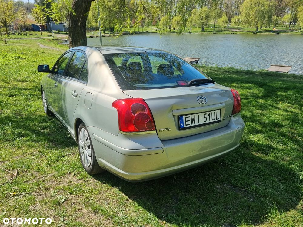 Toyota Avensis 1.8 VVT-i Automatik Executive - 9
