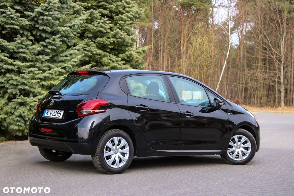 Peugeot 208 - 16