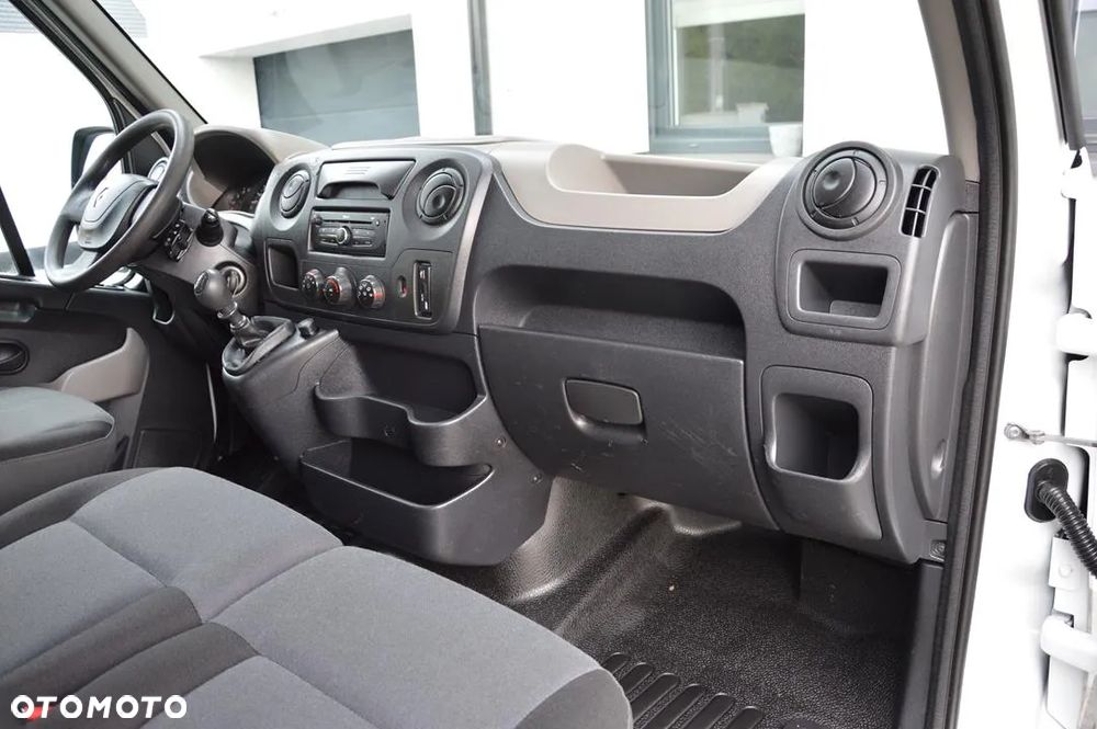 Renault Master - 18