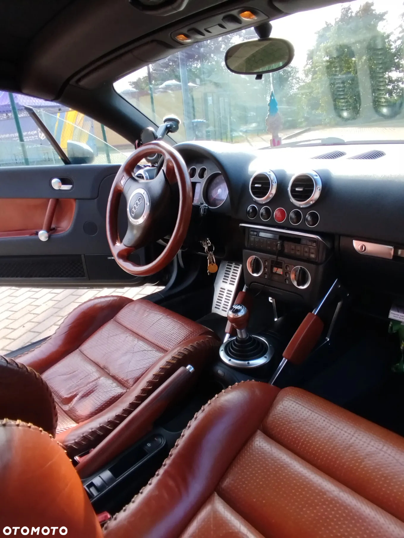 Audi TT Roadster 1.8T - 16