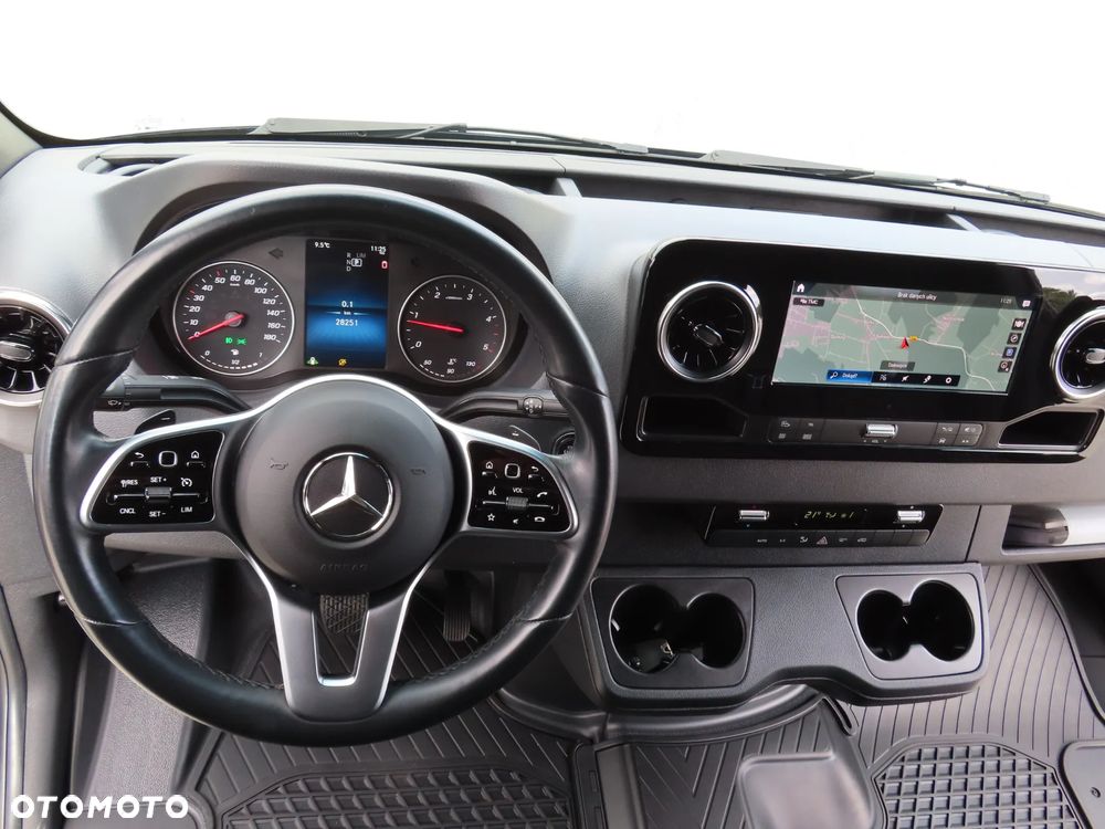 Mercedes-Benz Sprinter 319 CDI 190 KM 9G-Tronic Automat Model 907 AMG Panamericana GT AMG Furgon Blaszak Ekstra Długi LONG MAXI + 4800 mm Zawieszenie Tylne Pneumatyczne Adaptacyjne WZMACNIANY Rozstaw Osi 4325 mm Ładowność 941 Kg HAK 2800 Kg FULL Opcja Wyposażenia Stan Auta Nowy Jak Z Salonu OKAZJA DOSTEPNY I GOTOWY - 35