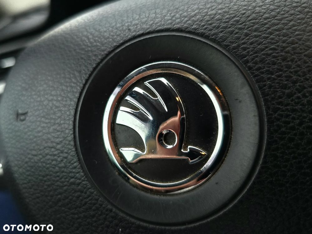 Skoda RAPID 1.2 TSI Ambition - 16