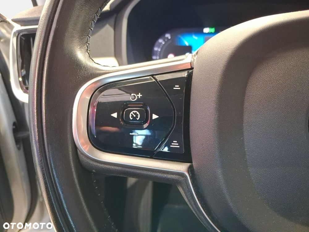 Volvo S90 - 16