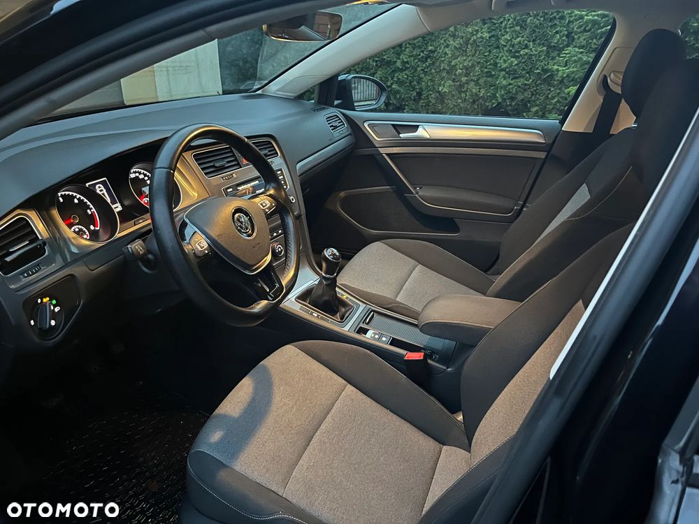 Volkswagen Golf 1.6 TDI BlueMotion Trendline - 10