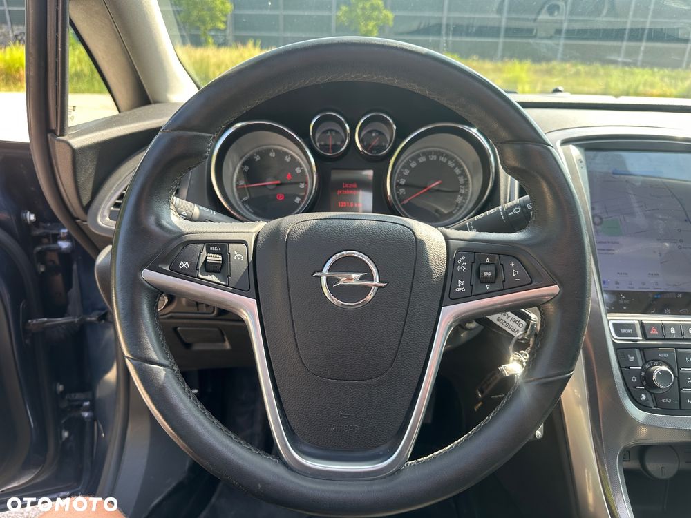 Opel Astra 1.6 Turbo Innovation - 18
