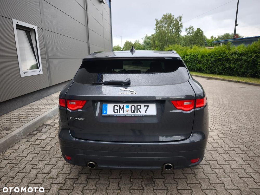 Jaguar F-Pace 30d AWD R-Sport - 18