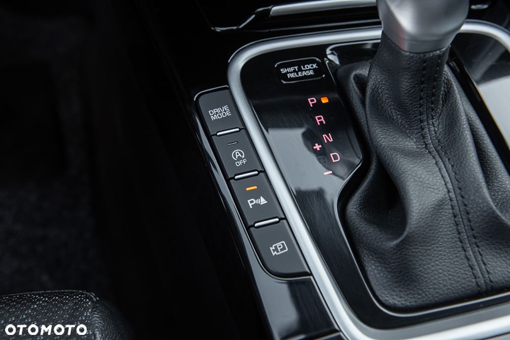 Kia XCeed 1.6 CRDi DCT7 SPIRIT - 24