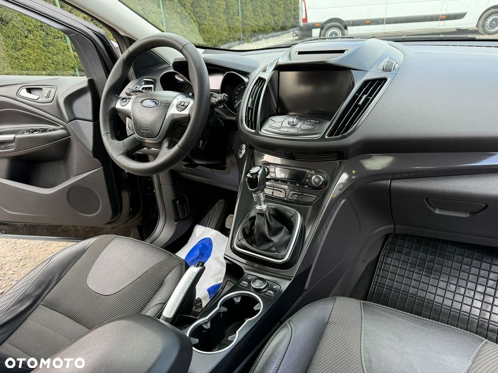 Ford Kuga - 12