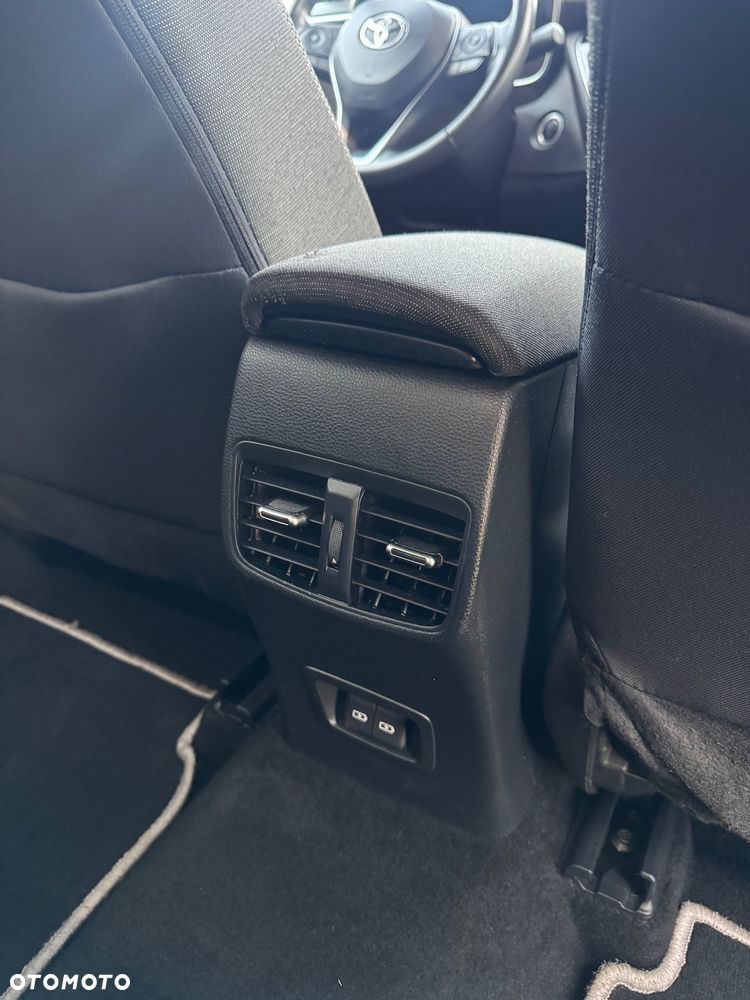 Toyota Corolla - 23