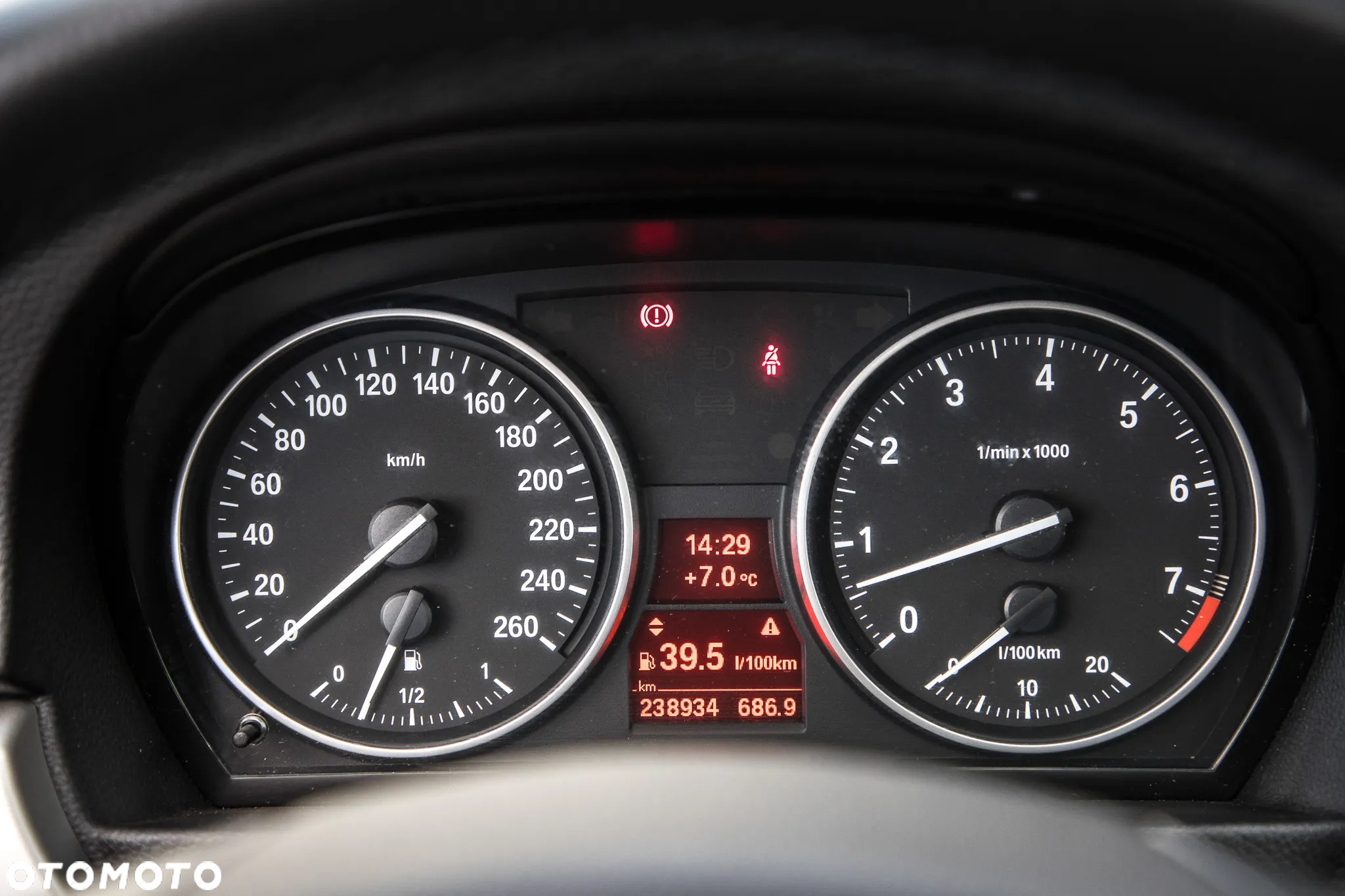 BMW Seria 3 325i xDrive Touring - 18