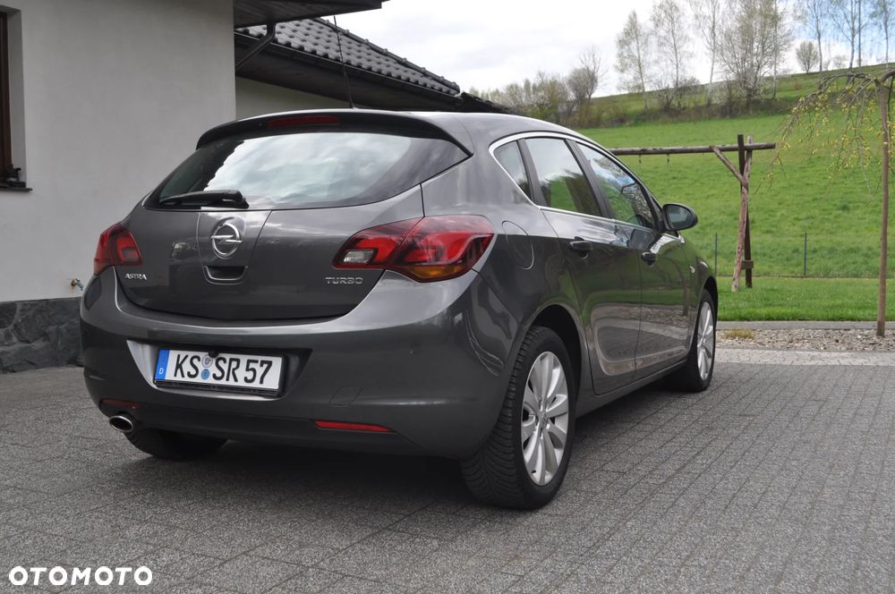 Opel Astra 1.4 Turbo Cosmo - 15