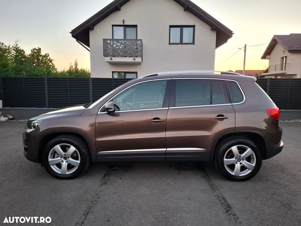 Volkswagen Tiguan 2.0 TDI DPF BlueMotion Technology Sport & Style - 11