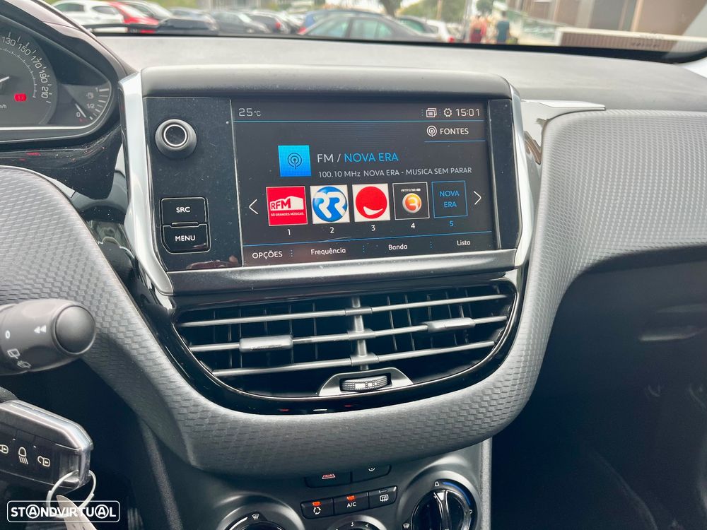 Peugeot 208 PureTech 82 Start & Stop Style - 17
