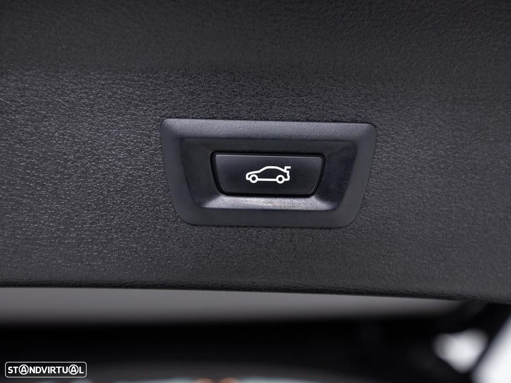 BMW X1 16 d sDrive Auto - 14
