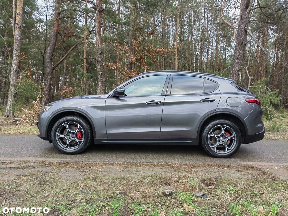 Alfa Romeo Stelvio - 4