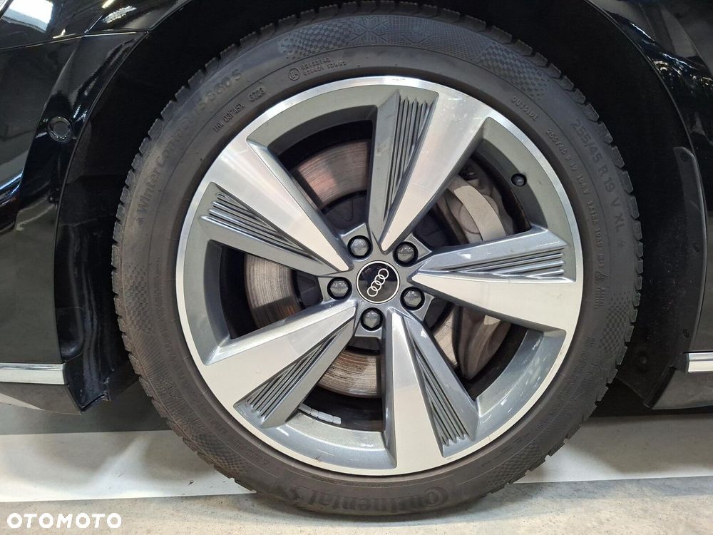 Audi A8 - 10