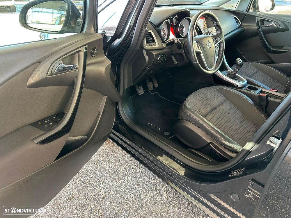 Opel Astra Sports Tourer 1.6 CDTi Cosmo S/S J19 - 14