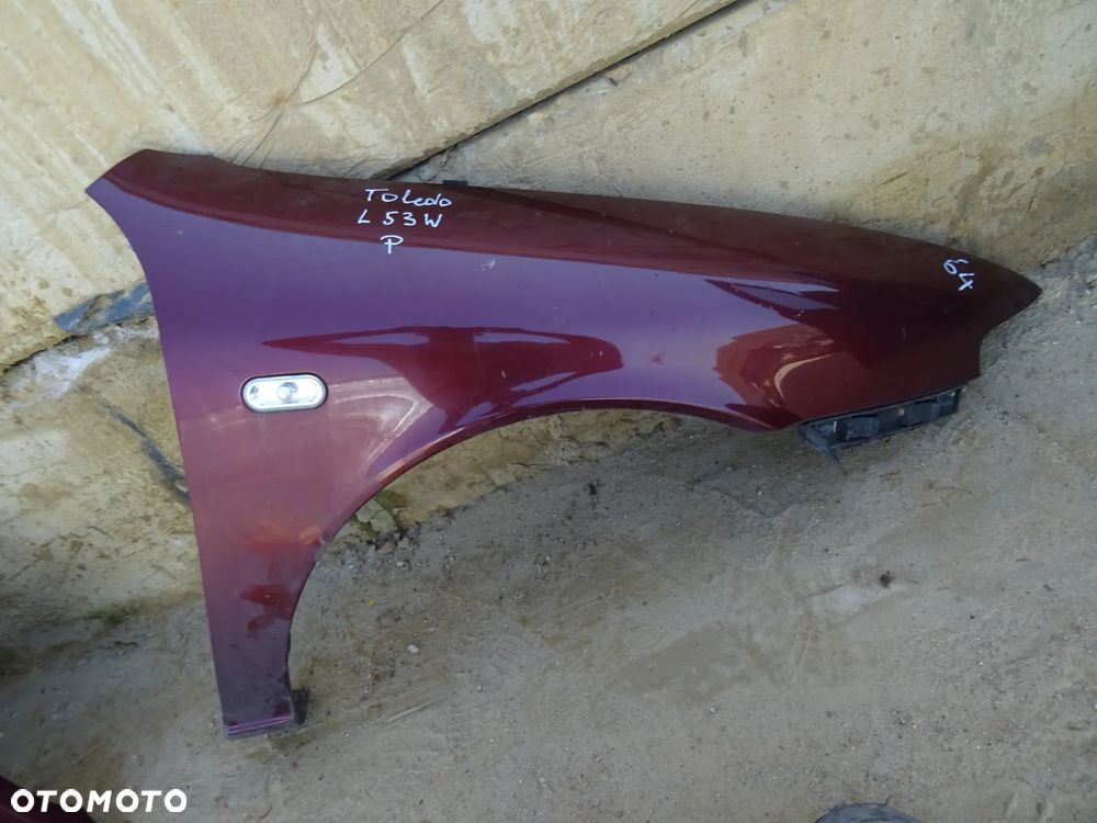 Błotnik prawy przód Seat Toledo II / Leon I LS3W - 1