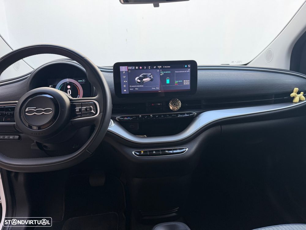 Fiat 500e C - 17