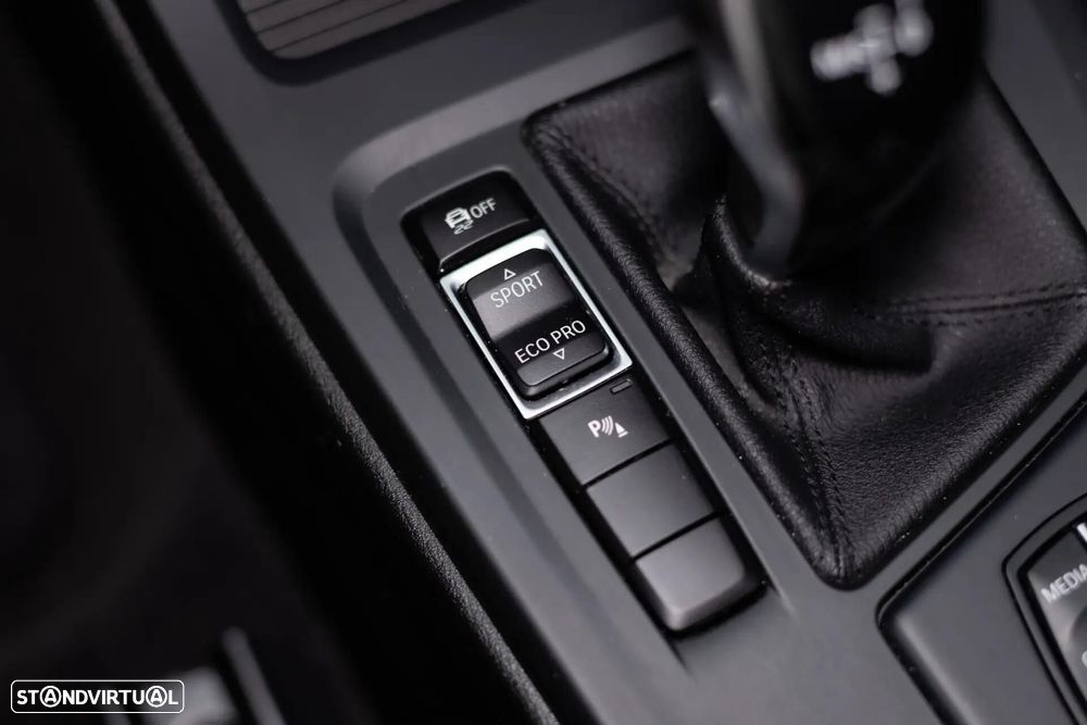 BMW X1 16 d sDrive Advantage Auto - 44