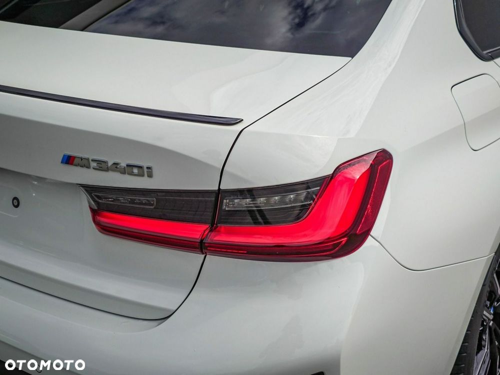 BMW Seria 3 M340i xDrive - 10