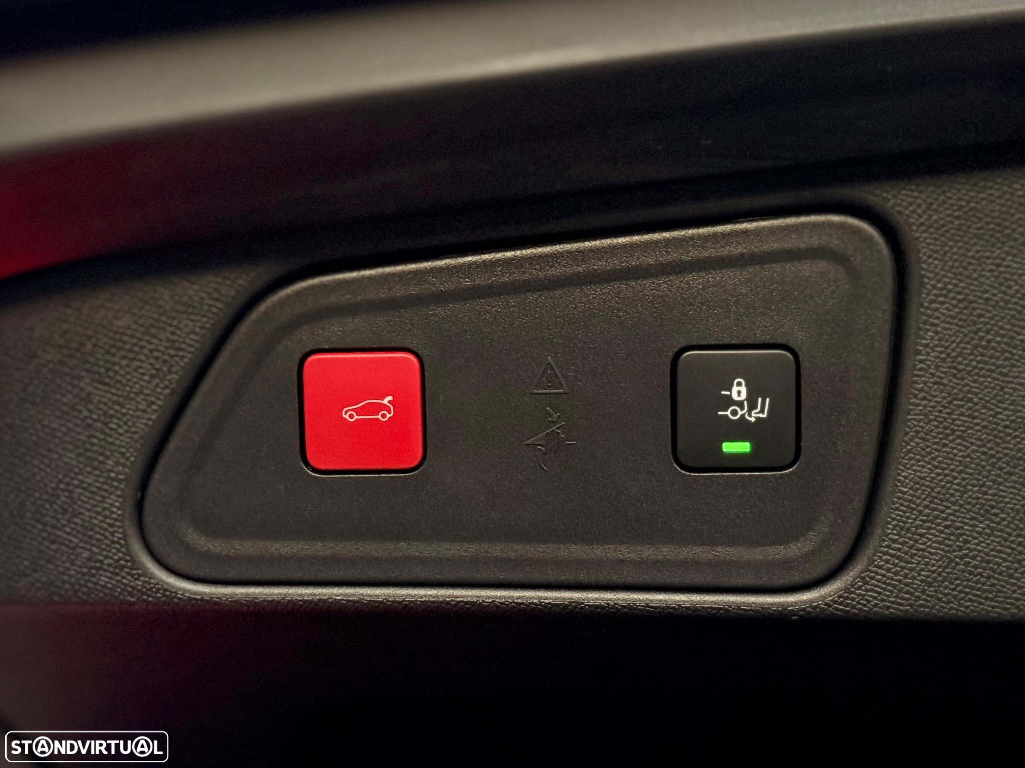Peugeot 3008 1.6 Hybrid GT Pack e-EAT8 - 11