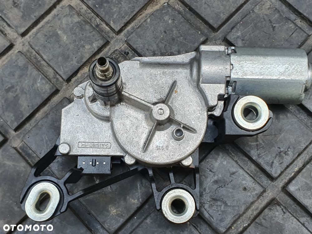 SILNICZEK WYCIERACZKI TYŁ VW PASSAT B5 0390201592 POSIADAM 4 SZT - 12