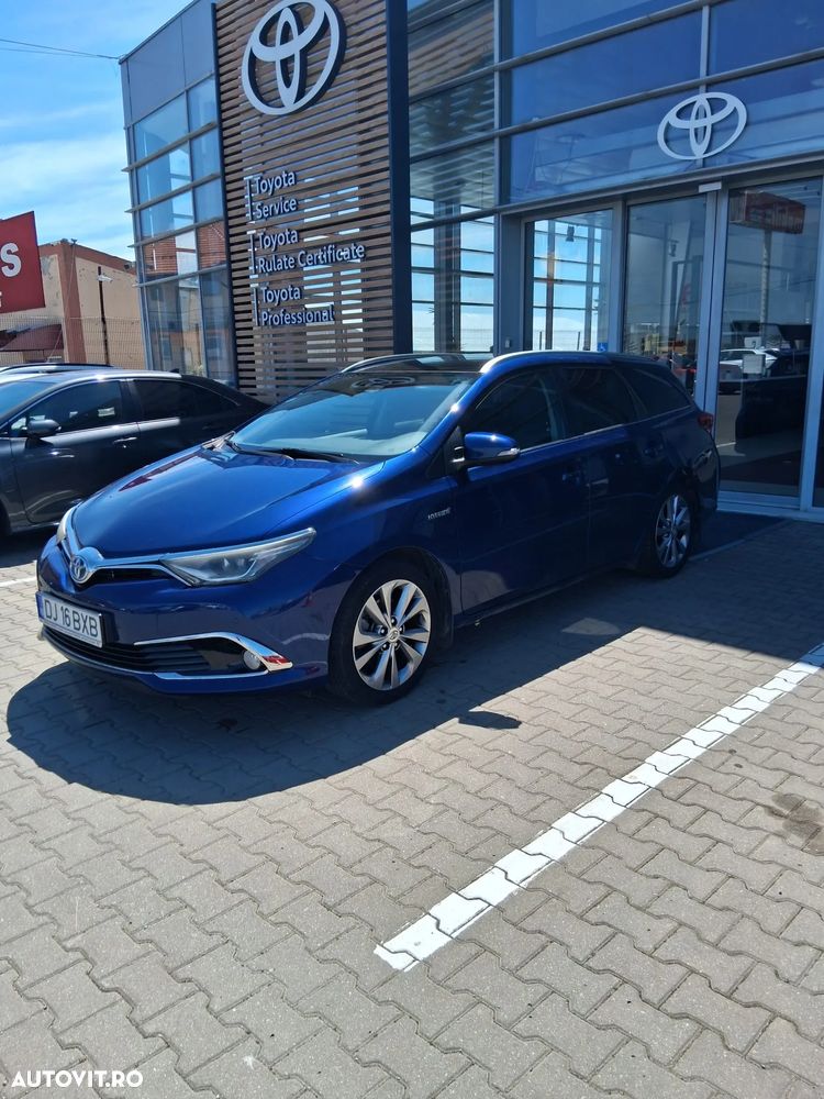 Toyota Auris 1.8 L VVT-i Sol + - 3