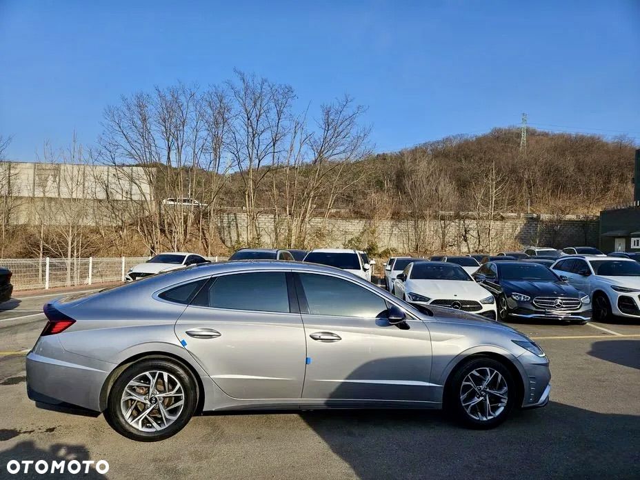 Hyundai Sonata - 7