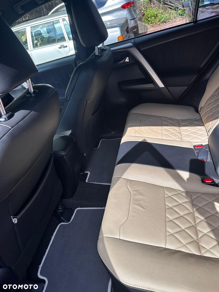 Toyota RAV4 Hybrid Prestige 4x4 - 9