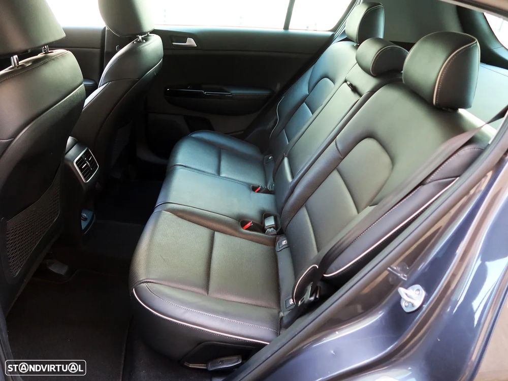 Kia Sportage 1.6 CRDI ISG SX - 21