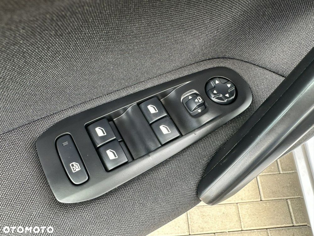 Peugeot 308 1.2 PureTech Allure Pack S&S - 24