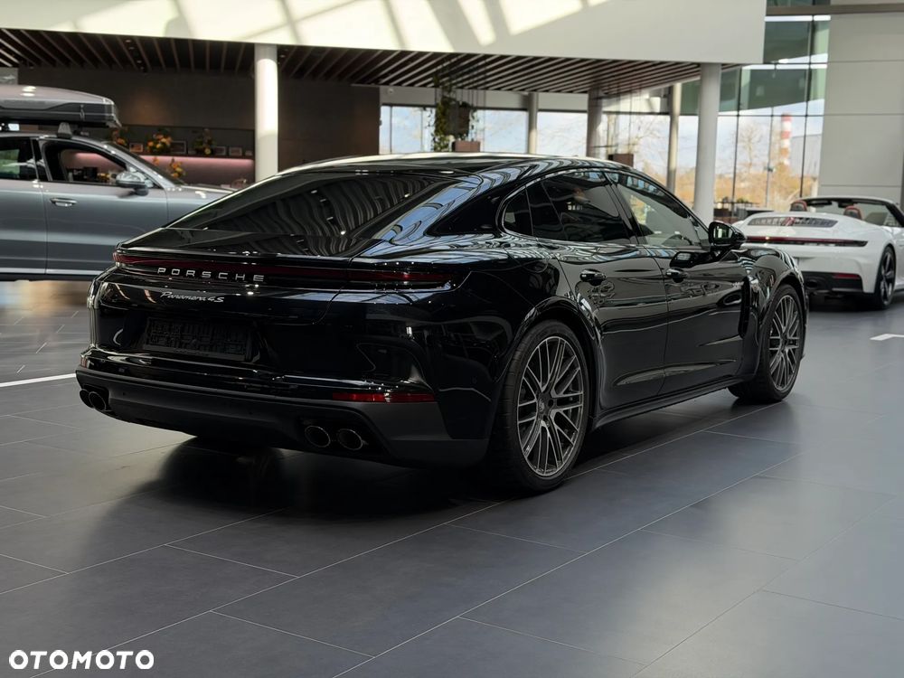 Porsche Panamera 4S E-Hybrid PHEV - 10