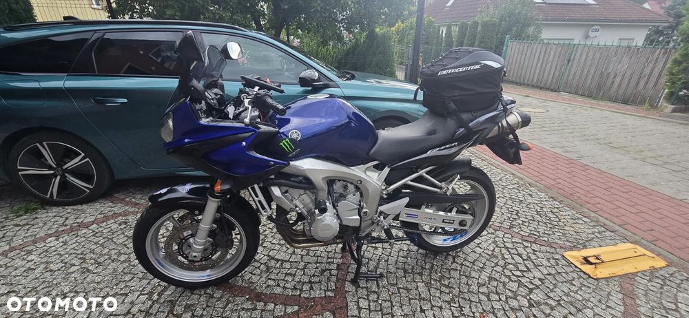 Yamaha FZ6 - 4