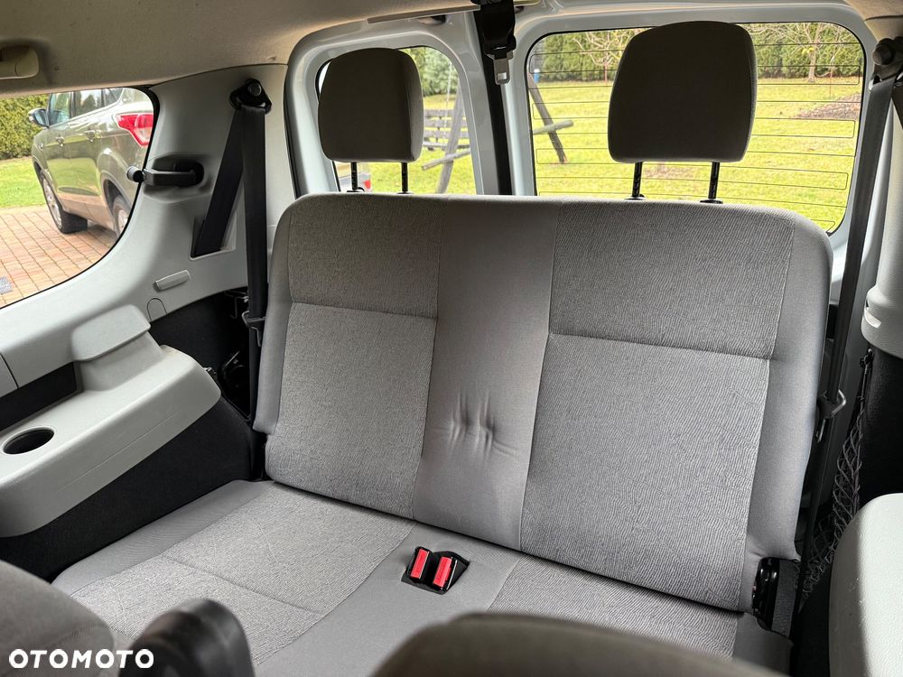 Dacia Logan 1.6 Ambiance - 24