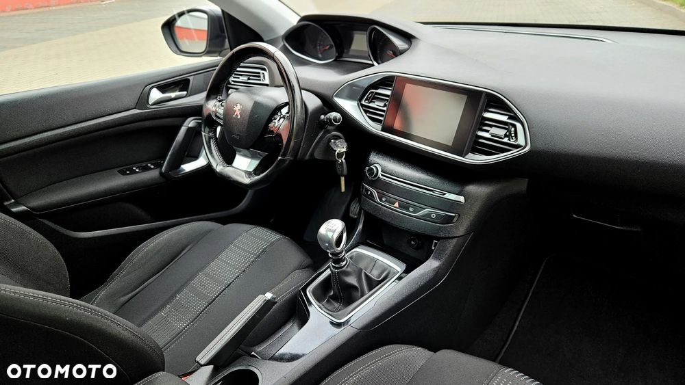 Peugeot 308 - 7