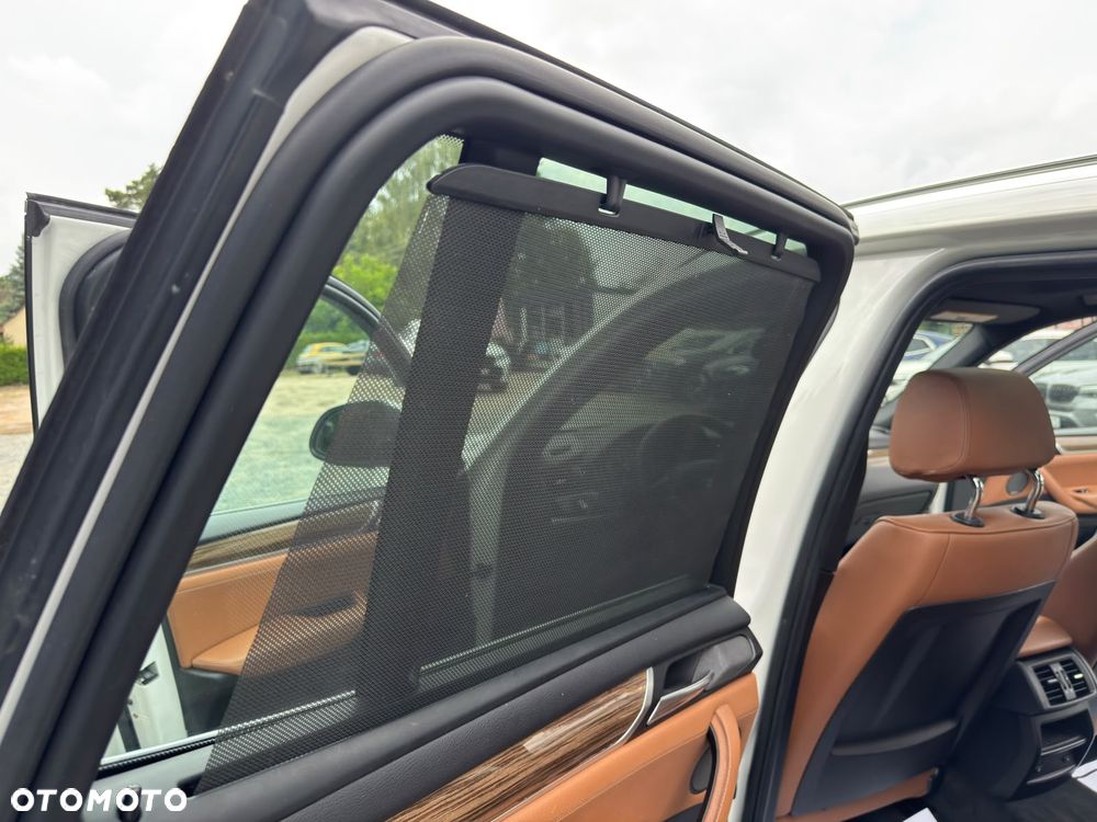 BMW X3 xDrive28i xLine - 23