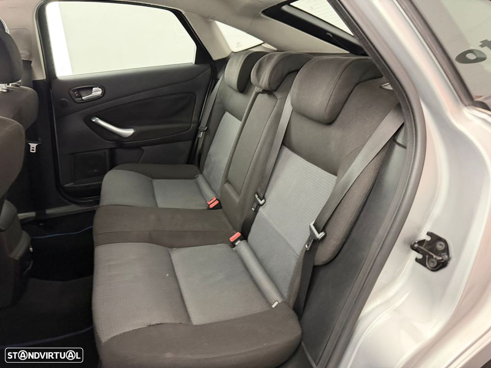 Ford Mondeo 1.8 TDCi ECOnetic - 12