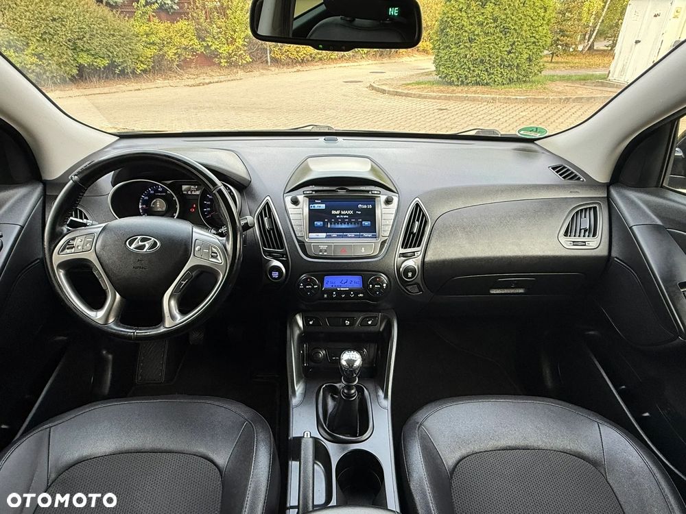 Hyundai ix35 1.6 2WD Fifa World Cup Edition - 35