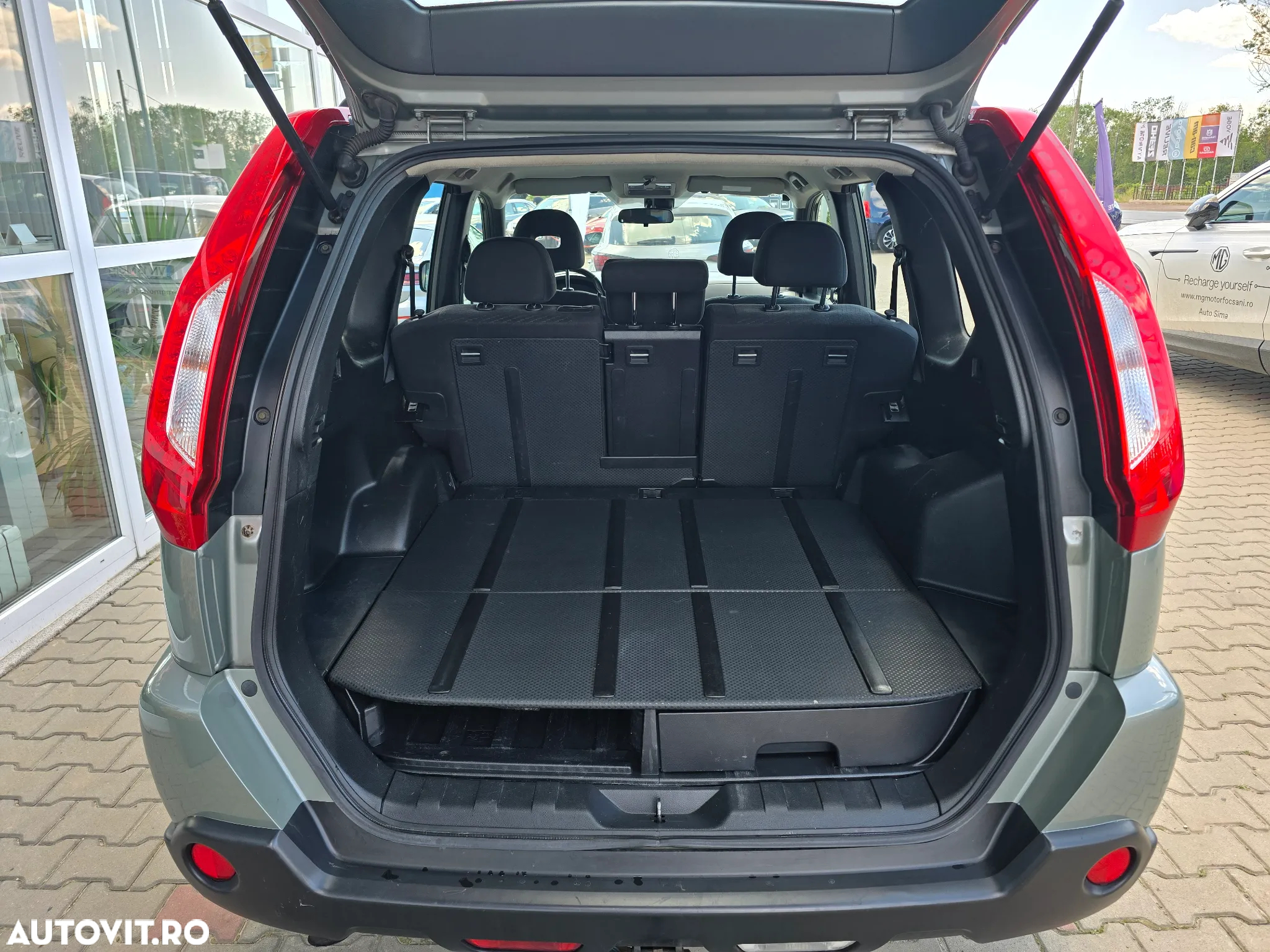 Nissan X-Trail 2.0 dCi / 173 CP Elegance 5u - 12